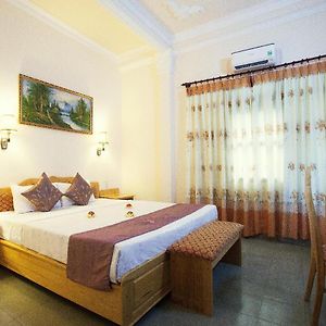 Deluxe Villa Beach Front